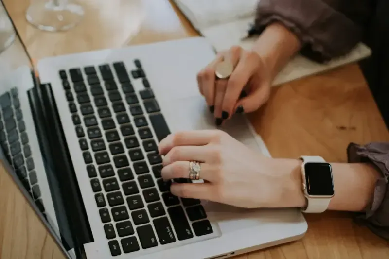 Flat design na stronie internetowej – co to takiego i jakie są jego ważne elementy?